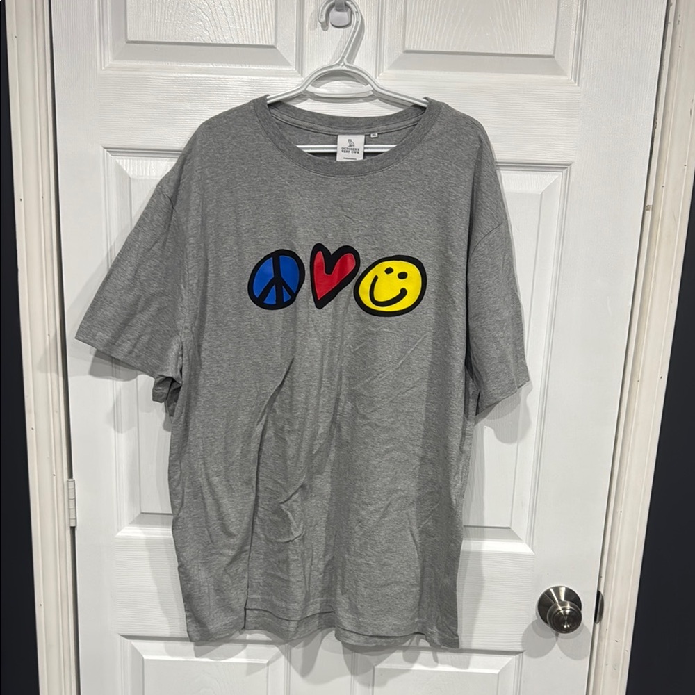 Gray Graphic Men’s T-Shirt